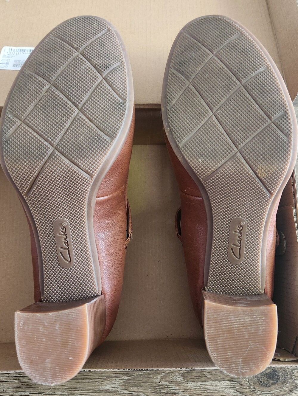 Clarks Comfortable Brown Leather Mary Jane Block Heels - Picture 8 of 11